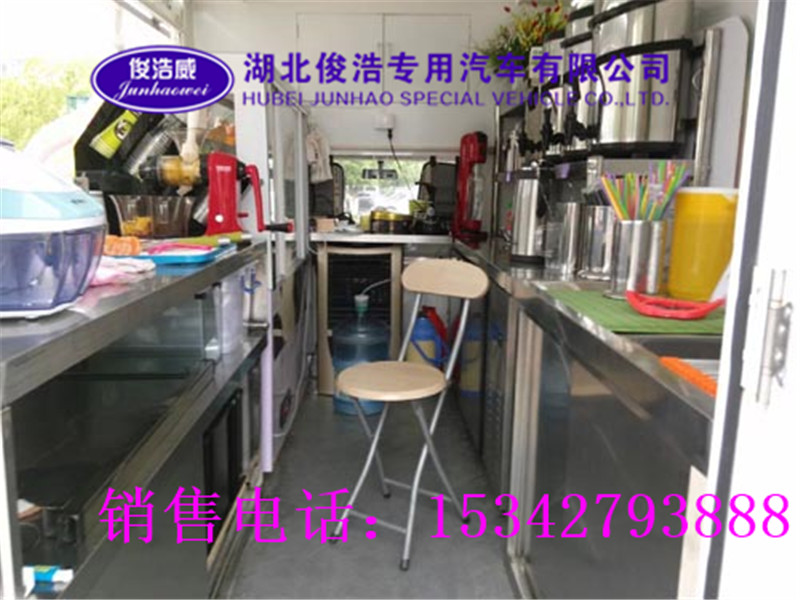 流動(dòng)餐飲車