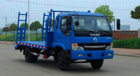東風(fēng)勁卡平板運(yùn)輸車