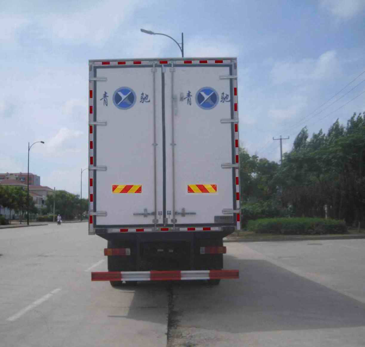 QYK5318XBW����܇ 